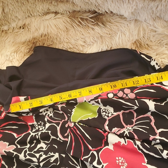 Banana Republic dress size 2 100% polyester Great conditions multicolored - Picture 16 of 17